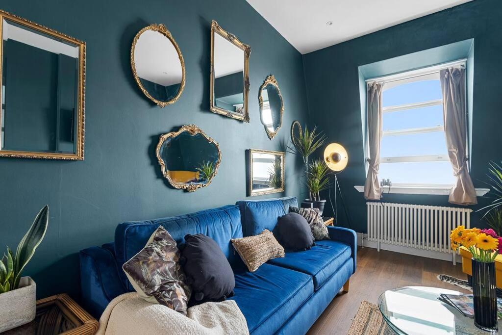 Apartment Modern 1 Bed Apartment, Sea Views, Free Parking, Wifi, Netflix